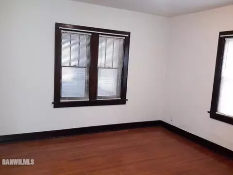 811 S Walnut Ave, Freeport, IL 61032 photo 13