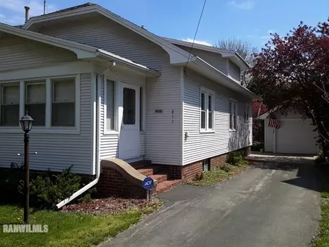 811 S Walnut Ave, Freeport, IL 61032 photo 25