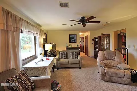 8130 E River Rd, Ridott, IL 61067 photo 9