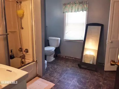 402 W Locust St, Lanark, IL 61046 photo 4