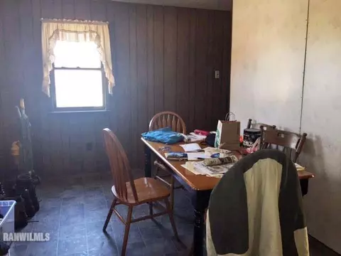 402 W Locust St, Lanark, IL 61046 photo 7