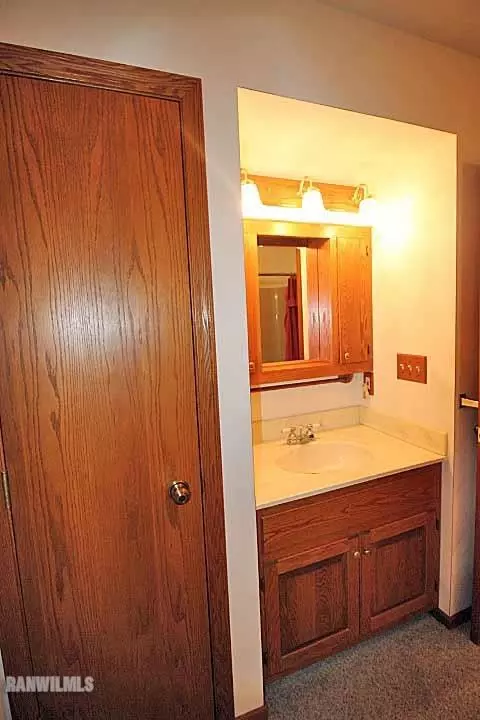 1890 Delmar Dr, Freeport, IL 61032 photo 14