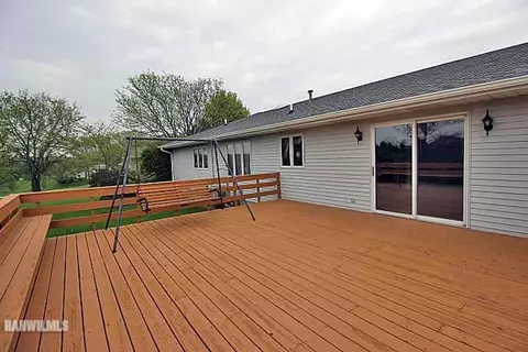 1890 Delmar Dr, Freeport, IL 61032 photo 22