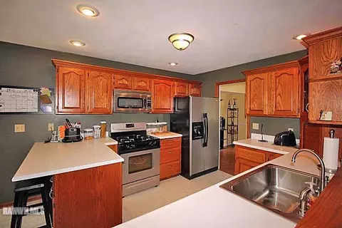 417 Concord Dr, Freeport, IL 61032 photo 12