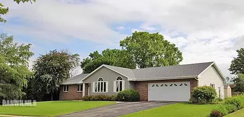 417 Concord Dr, Freeport, IL 61032 photo 3
