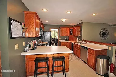 417 Concord Dr, Freeport, IL 61032 photo 13