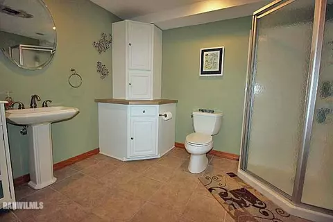417 Concord Dr, Freeport, IL 61032 photo 22