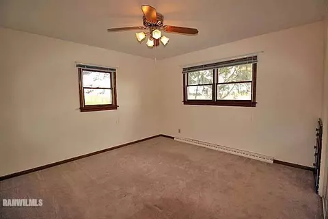 1763 E Currier Rd, Freeport, IL 61032 photo 12