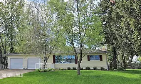 1763 E Currier Rd, Freeport, IL 61032 photo 1