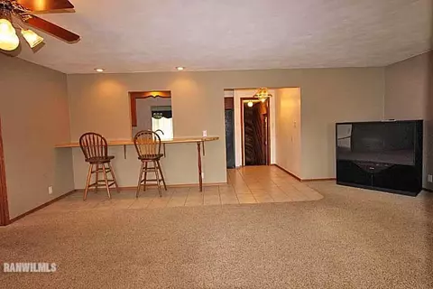 1763 E Currier Rd, Freeport, IL 61032 photo 5