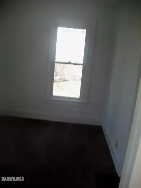 1216 W Stover St, Freeport, IL 61032 photo 9