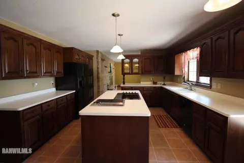 1750 S Ihm Blvd, Freeport, IL 61032 photo 6