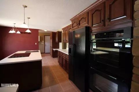 1750 S Ihm Blvd, Freeport, IL 61032 photo 3