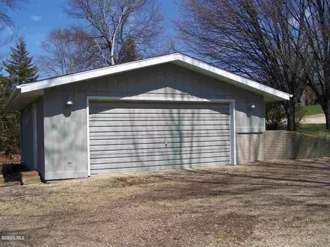4-84 Beachcomber Ln, Lanark, IL 61046 photo 3
