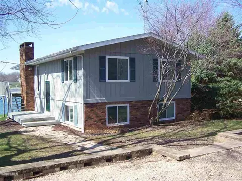 4-84 Beachcomber Ln, Lanark, IL 61046 photo 1