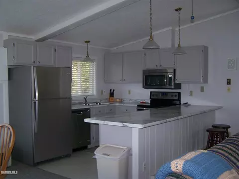 4-84 Beachcomber Ln, Lanark, IL 61046 photo 6