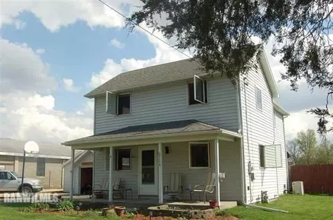 411 E Hitt St, Mount Morris, IL 61054 photo 1