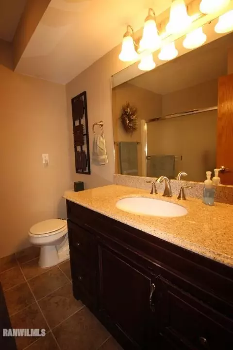 817 Sutton Pl, Freeport, IL 61032 photo 10