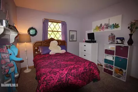 817 Sutton Pl, Freeport, IL 61032 photo 13