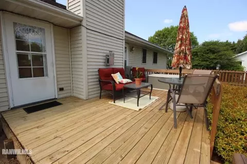 817 Sutton Pl, Freeport, IL 61032 photo 24
