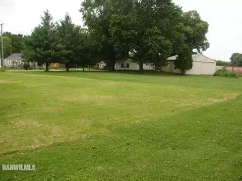 1138 W Prentice, Freeport, IL 61032 photo 7