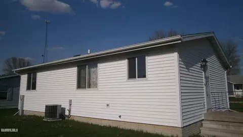 502 Calvert Ave, Chadwick, IL 61014 photo 20