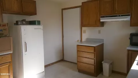 502 Calvert Ave, Chadwick, IL 61014 photo 8