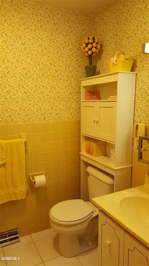 412 E Rdg, Mount Carroll, IL 61053 photo 14