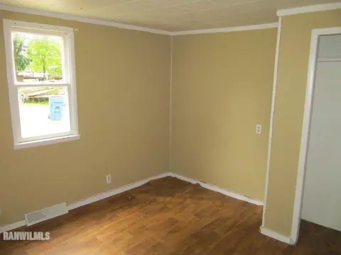 1124 W Main St, Thomson, IL 61285 photo 14