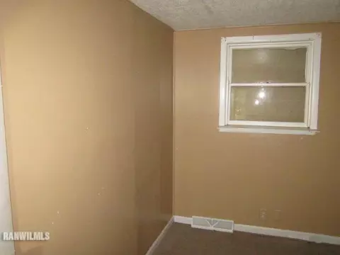 1124 W Main St, Thomson, IL 61285 photo 18