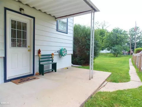 111 3rd Ave, Forreston, IL 61030 photo 14