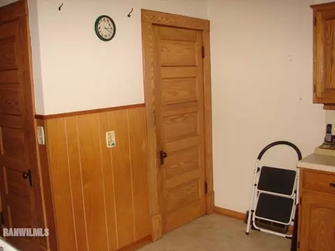 1124 S State Ave, Freeport, IL 61032 photo 15