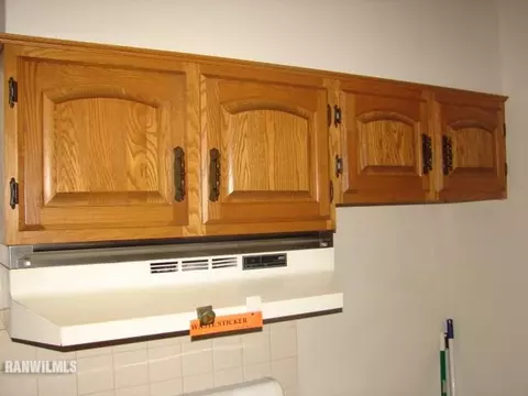 1124 S State Ave, Freeport, IL 61032 photo 13