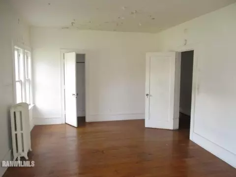 1641 S Chicago Ave, Freeport, IL 61032 photo 6