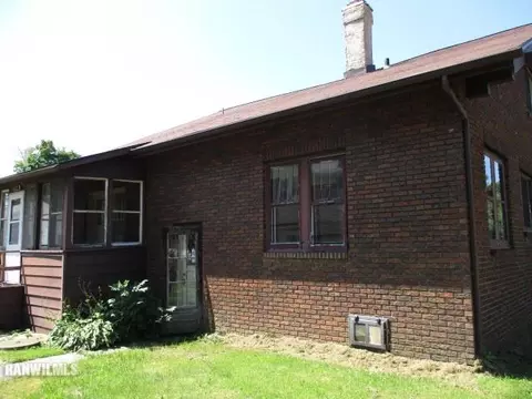 1641 S Chicago Ave, Freeport, IL 61032 photo 9