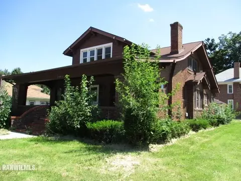 1641 S Chicago Ave, Freeport, IL 61032 photo 1