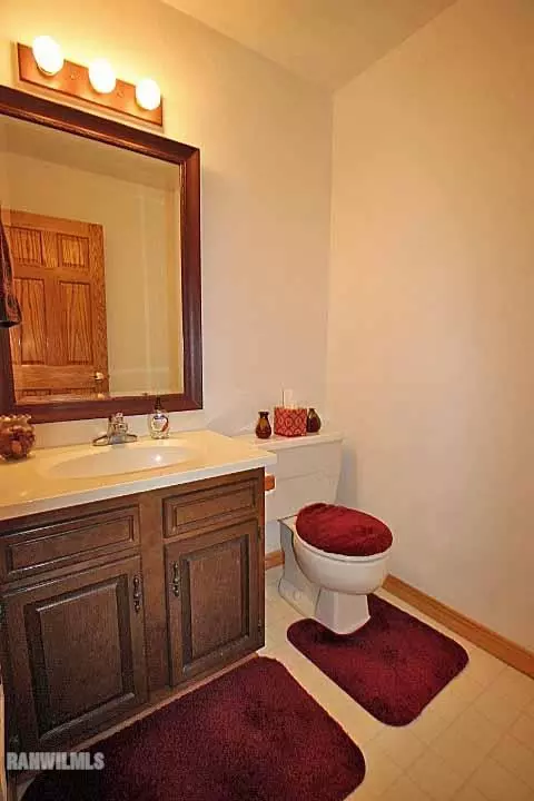 974 Angle Rd, Freeport, IL 61032 photo 10