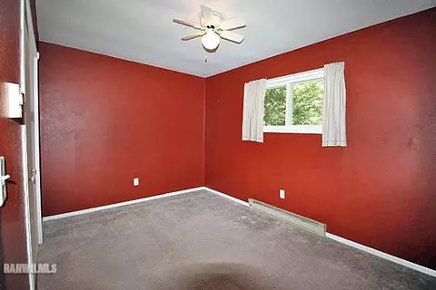 974 Angle Rd, Freeport, IL 61032 photo 12