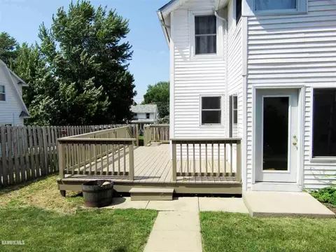 222 E Prairie St, Lanark, IL 61046 photo 3