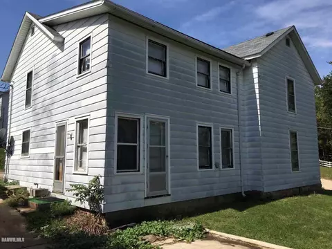 301 E Rapp St, Mount Carroll, IL 61053 photo 2