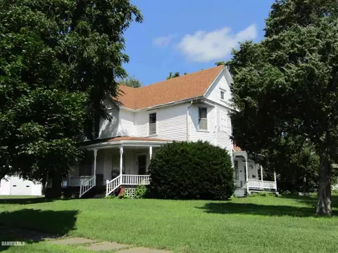 106 W 3rd, Ridott, IL 61067 photo 1
