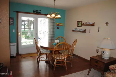 16 School St, Chadwick, IL 61014 photo 6