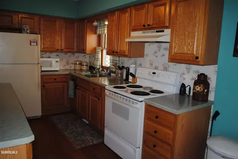 16 School St, Chadwick, IL 61014 photo 4