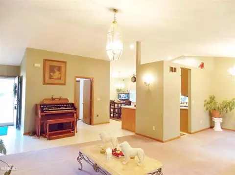 478 Marstonmoor, Davis, IL 61019 photo 2