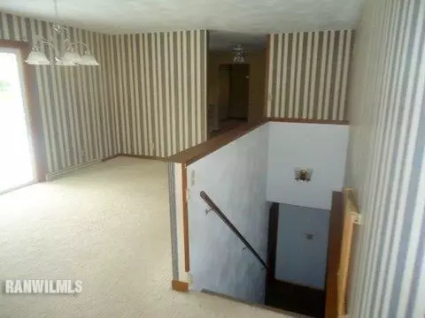 1837 N Ridge Dr, Freeport, IL 61032 photo 7