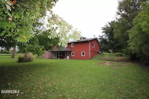 2418 Glenview Dr, Freeport, IL 61032 photo 21