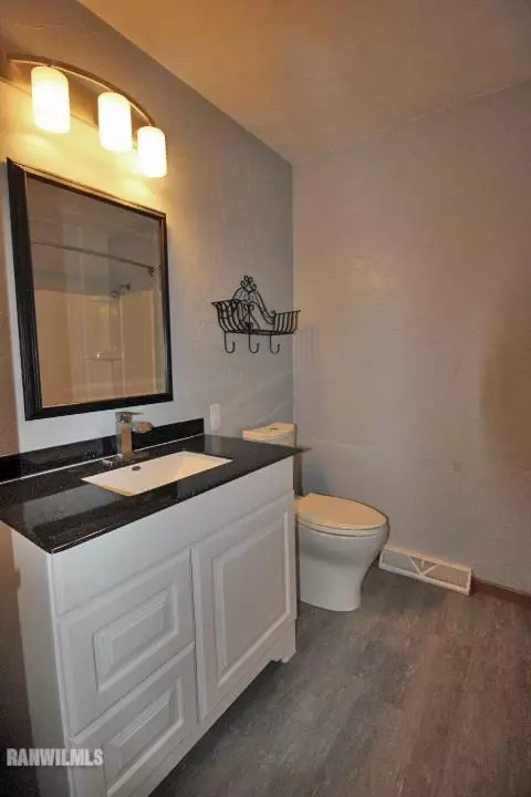 1100 Jay St, Freeport, IL 61032 photo 13