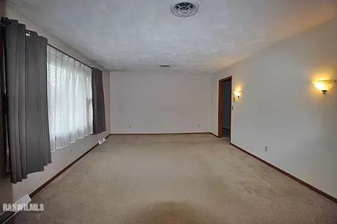 1100 Jay St, Freeport, IL 61032 photo 5