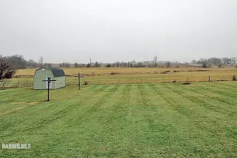 1100 Jay St, Freeport, IL 61032 photo 3