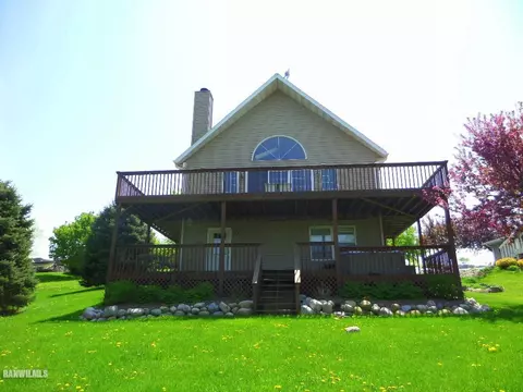 4-98 Beachcomber Ln, Lanark, IL 61046 photo 1